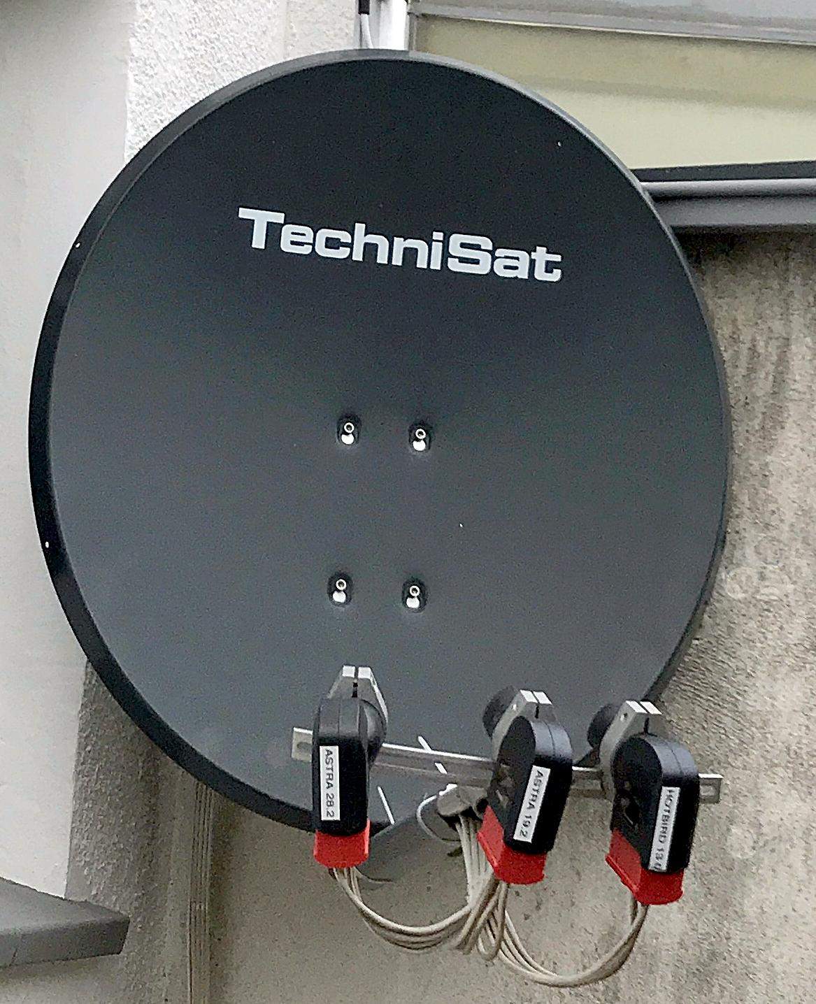 Mit Astra 19.2 Ost Ausrichtung auch Hotbird 13 sowie Astra 28.2