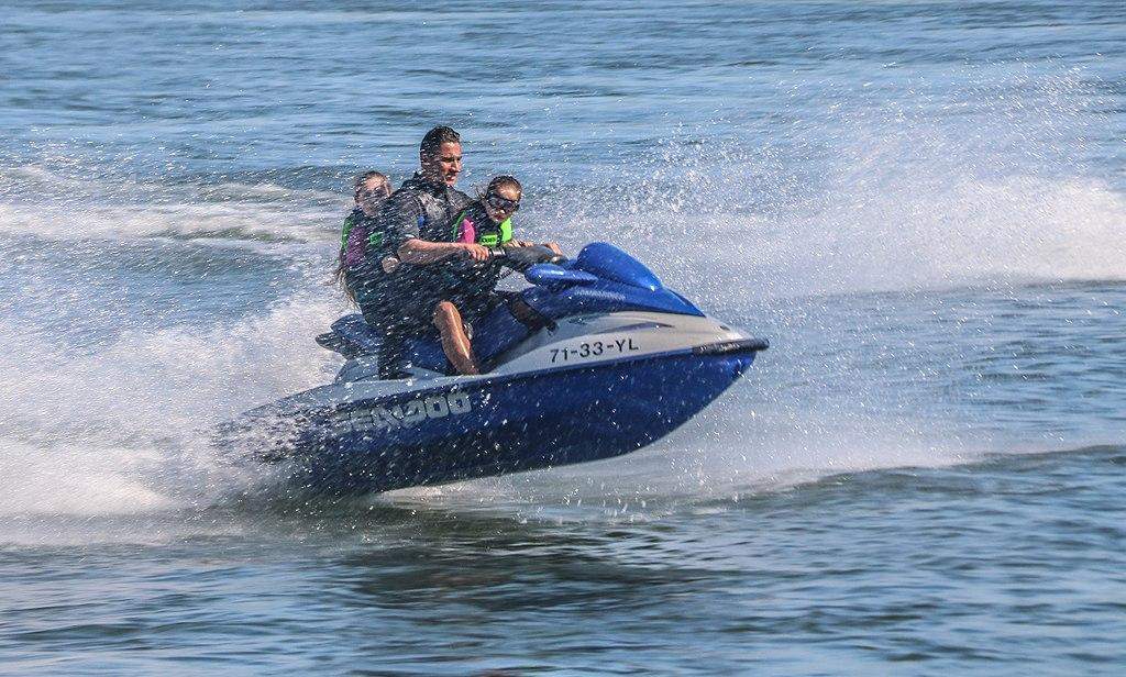 Was ist ein JetSki? (Jetski)