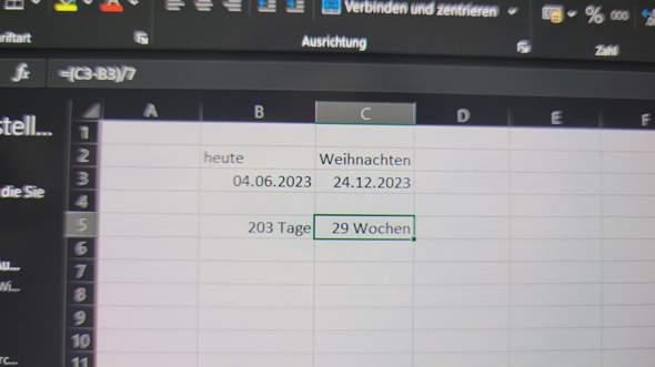 Wie viel tage und wochen dauert es noch bis weihnachten? (Countdown)