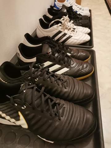  - (Fußball, Schuhe, Nike)