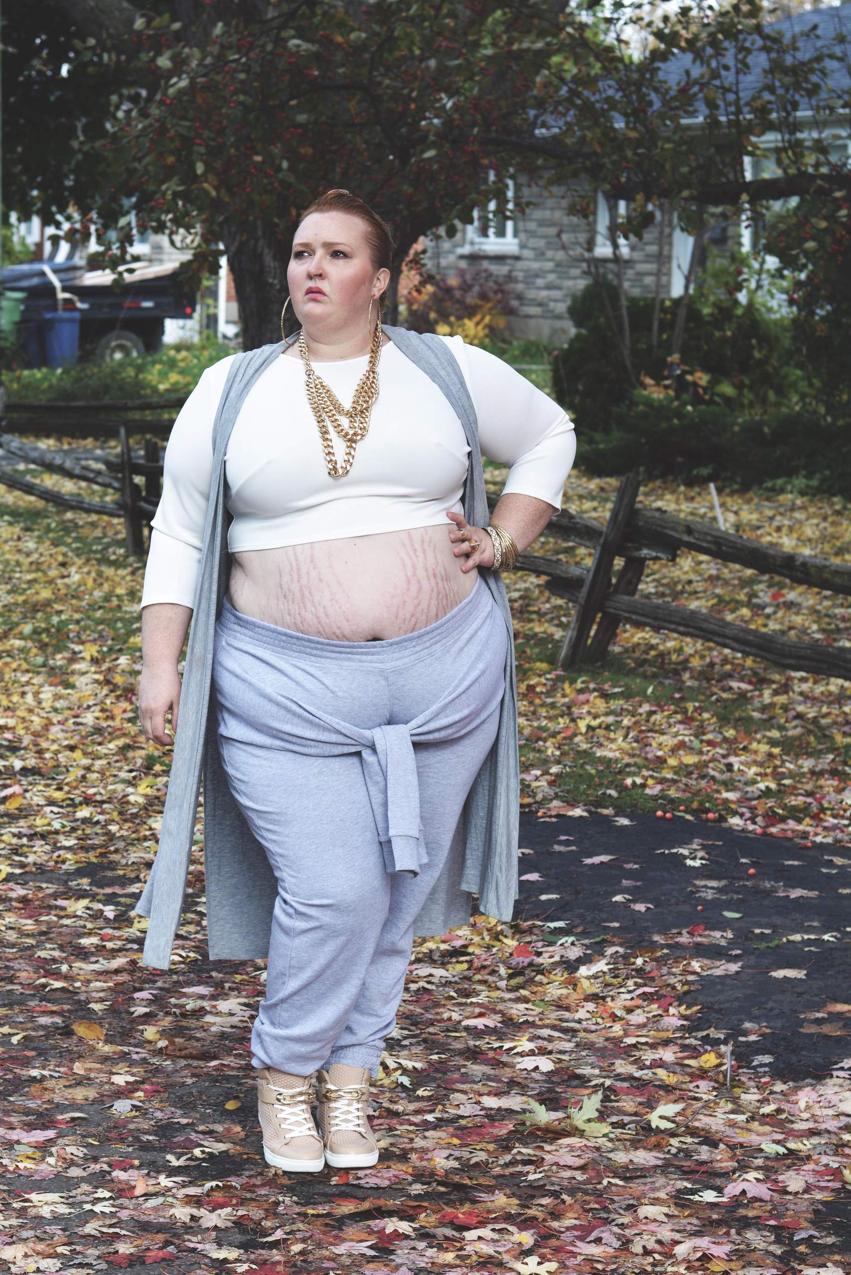 Bikini Confidence: A Fat Girl'S Story Of Resilience - g17jl04