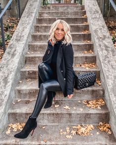 - (Mädchen, Frauen, Jungs)