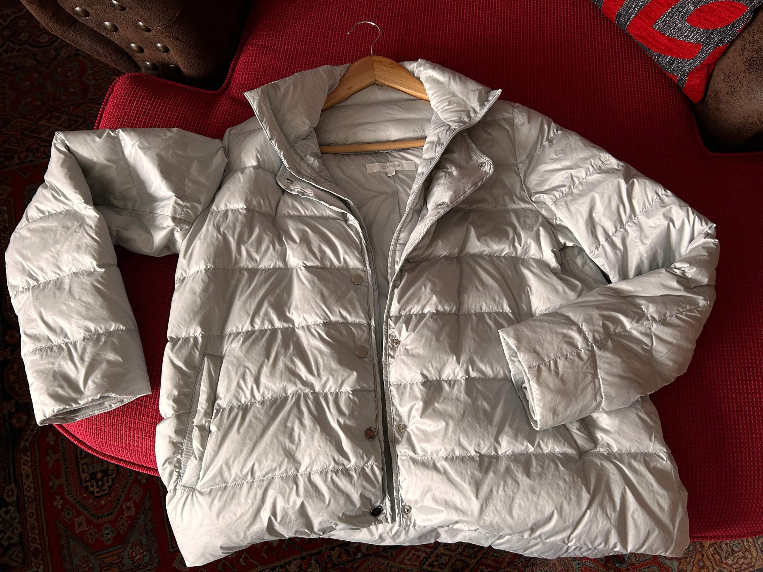Daunenjacke stinkt? (Jacke, Reinigung, Geruch)