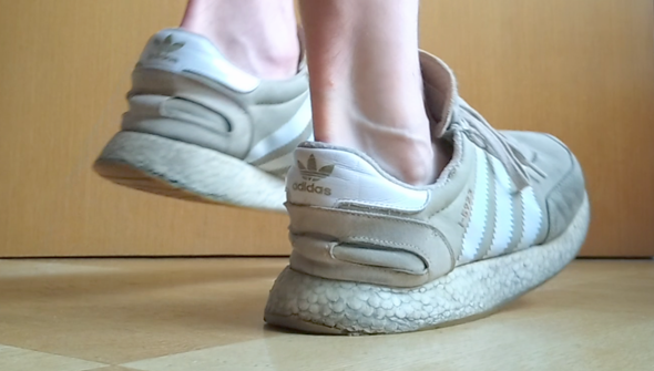 Adidas Schuhe mit weicher Sohle gesucht Nike Sneaker Schuhe kaufen