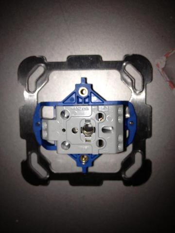 Lichtschalter mit Steckdose wechseln *DRINGEND* (Elektronik, Haus, Licht)