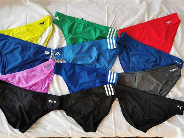 - (Kleidung, schwimmen, Schwimmbad)