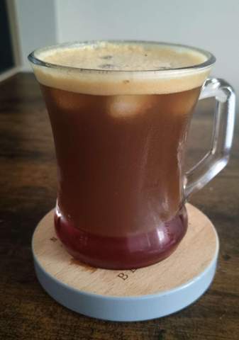 - (Getränke, Kaffee, Zucker)
