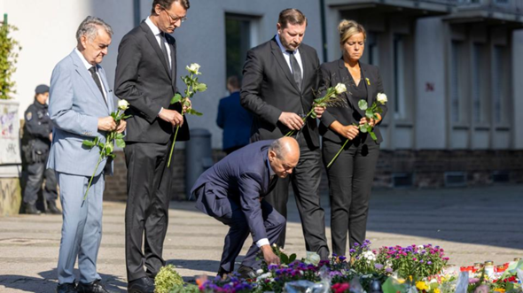 - (Recht, Politik, Gesetz)