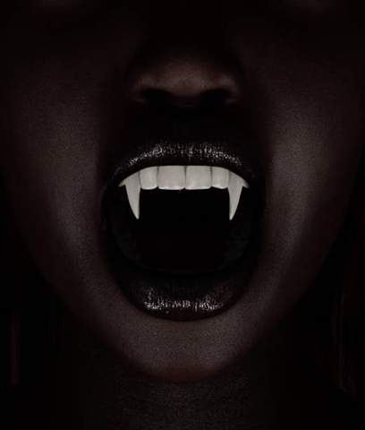 - (Menschen, Vampire, Existenz)