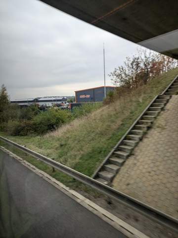 - (Mädchen, Jungs, Freunde finden)