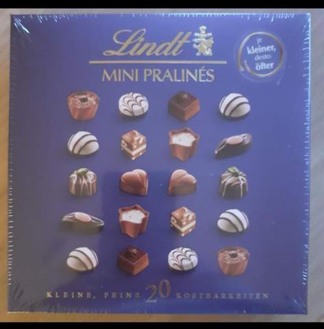 - (Süßigkeiten, Zucker, Schokolade)
