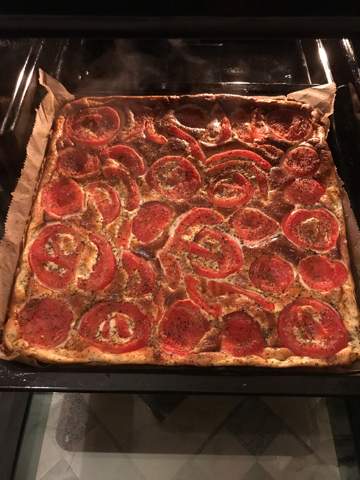 - (Pizza, Lieblingsessen)