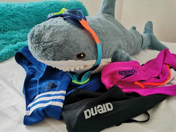 - (schwimmen, Badehose, badeslip)