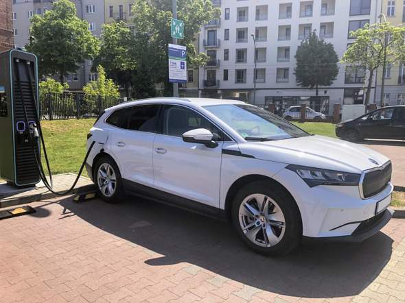 - (Autokauf, BMW, Mercedes Benz)