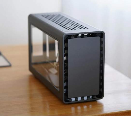 - (Gaming PC, Gehäuse, CPU-Kühler)