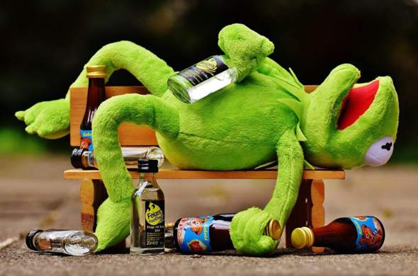 - (Gesundheit, Alkohol, Sucht)