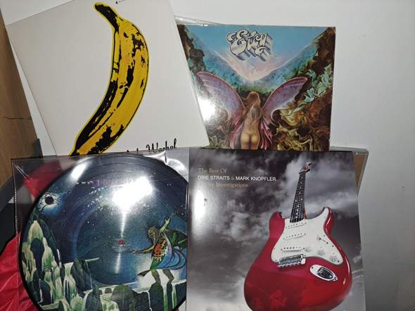 - (Musik, Schallplatten)