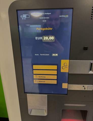- (ÖPNV, parken, öffentliche Verkehrsmittel)