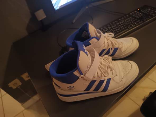 - (Männer, Aussehen, Style)
