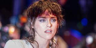 - (Style, Friseur)