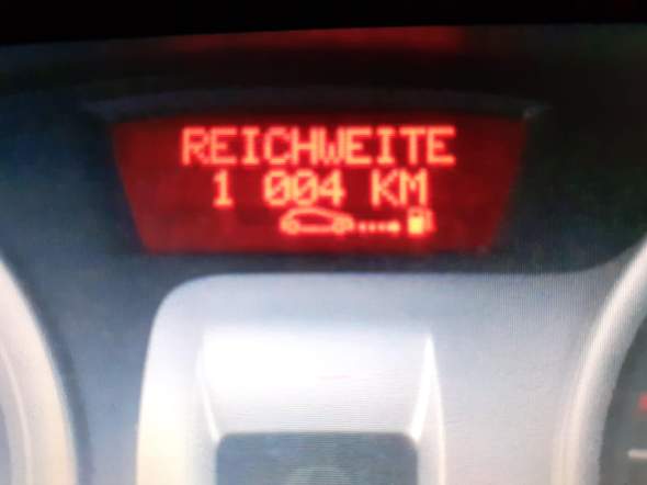 - (VW, Gebrauchtwagen, Elektroauto)