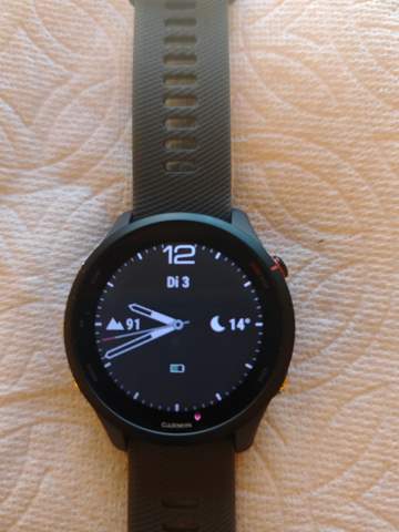 - (Menschen, Smartwatch, Tablet PC)