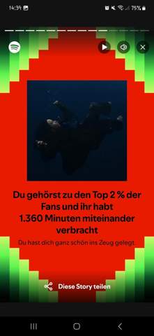 - (Schule, Musik, Mädchen)