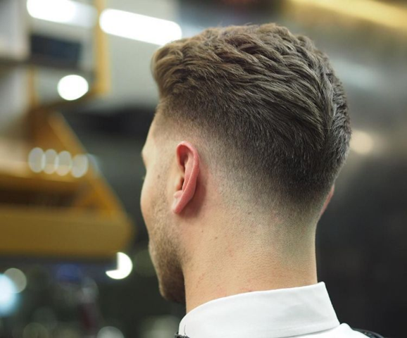 - (Jungs, Männer, Haare)