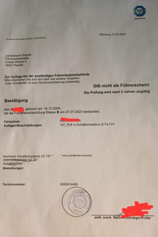- (Auto, Führerschein, Prüfung)