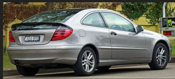 - (Auto, Sportwagen)