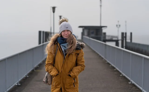 - (Frauen, Kleidung, Winter)