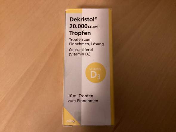 - (Mädchen, Jungs, Menschen)