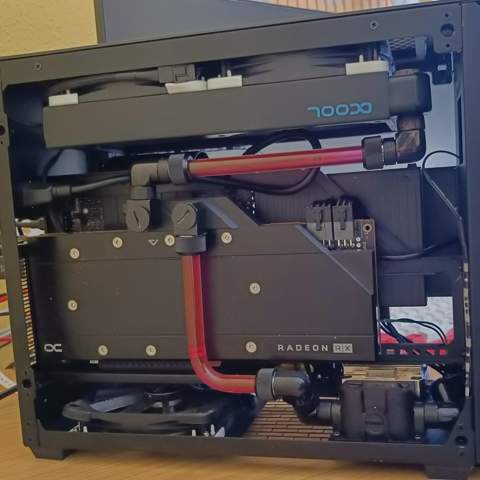 - (PC, AiO-Wasserkühlung, NZXT Kraken)