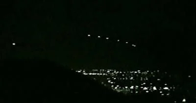- (Wahrscheinlichkeit, Planeten, UFO)