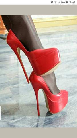 - (Party, feiern)