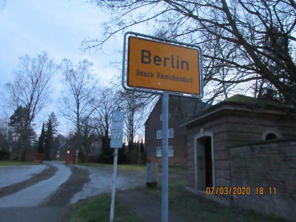 - (Menschen, Leben, Berlin)