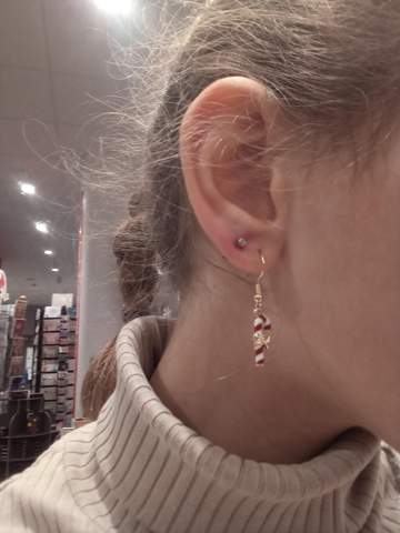 - (Piercing, Wünsche, Pläne)
