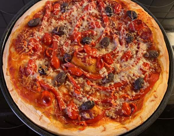 - (Geschmack, Pizza, Fast Food)