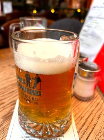 - (Gesundheit, Party, Geschmack)