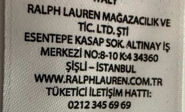 - (Kleidung, Mode, Marke)