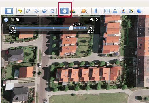 - (Apple, iPhone, App)
