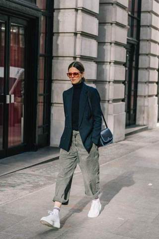 - (Kleidung, Style)
