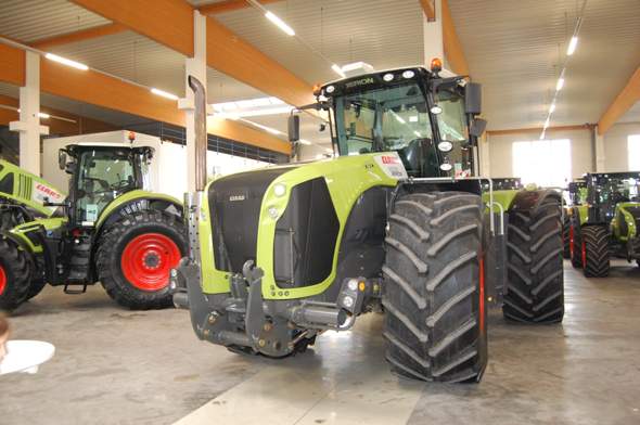 - (Motor, Diesel, Traktor)