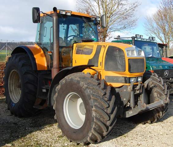 - (Motor, Diesel, Traktor)