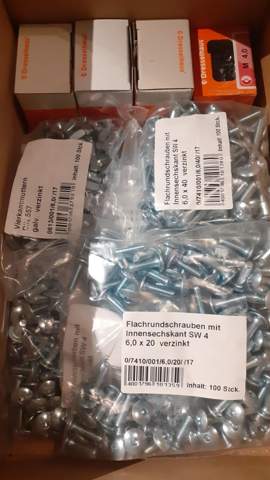 - (kaufen, Schrauben)