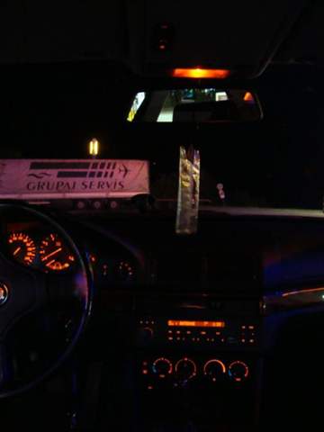 - (Auto, Motor, Werkstatt)