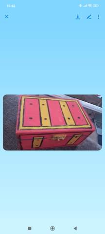 - (Farbe, Holz)