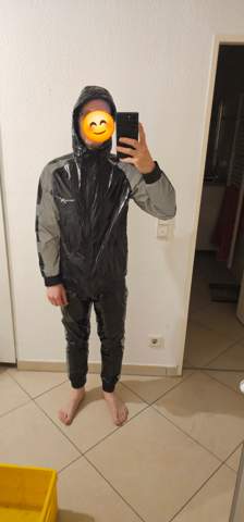 - (Jungs, Männer, Kleidung)