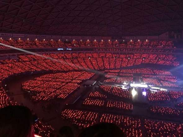  - (K-Pop, Fandom)