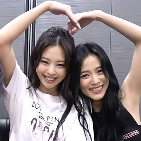 - (K-Pop, Member)